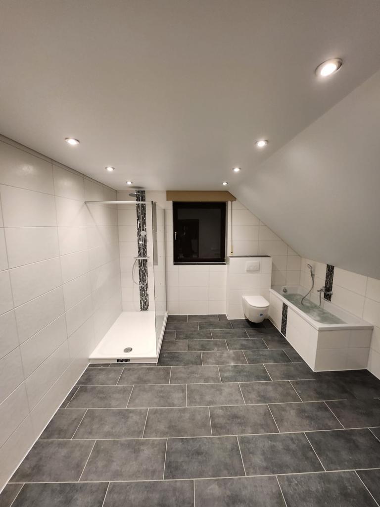 Smart-Home LED-Lichtdecke mit App- und Sprachsteuerung